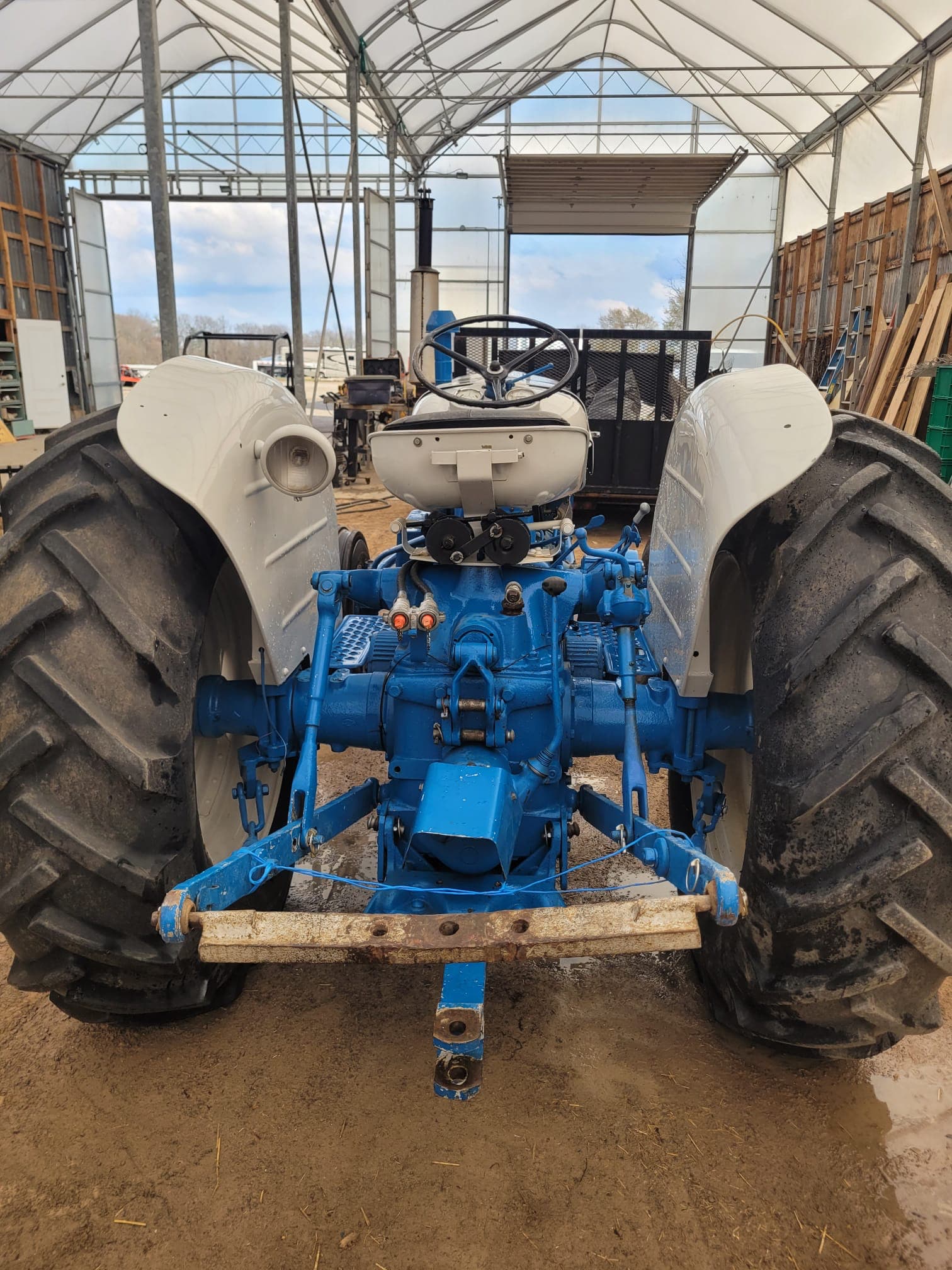 Rear view of 1964 Fordson Super Major showing 3-point hitch and PTO